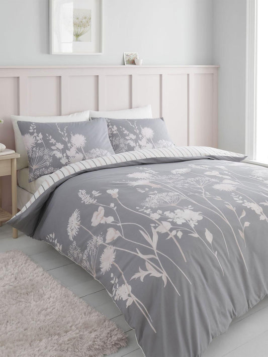 MEADOWSWEET FLORAL COMFORTER