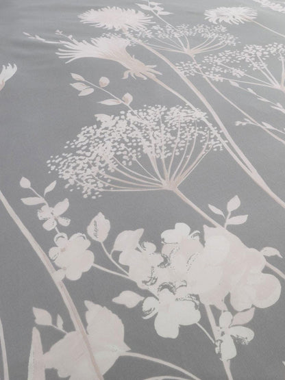 MEADOWSWEET FLORAL COMFORTER