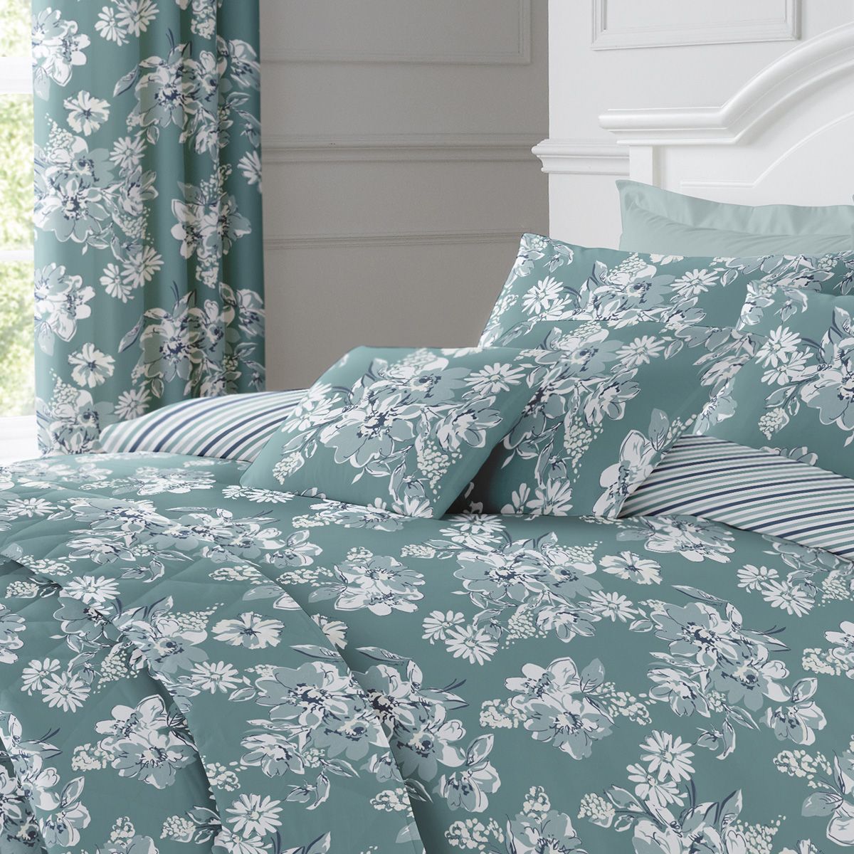 Anemone Teal Cotton Rich Duvet Set