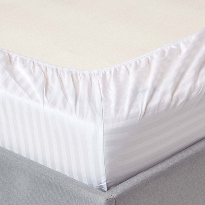 Satin Stripe Fitted Sheet