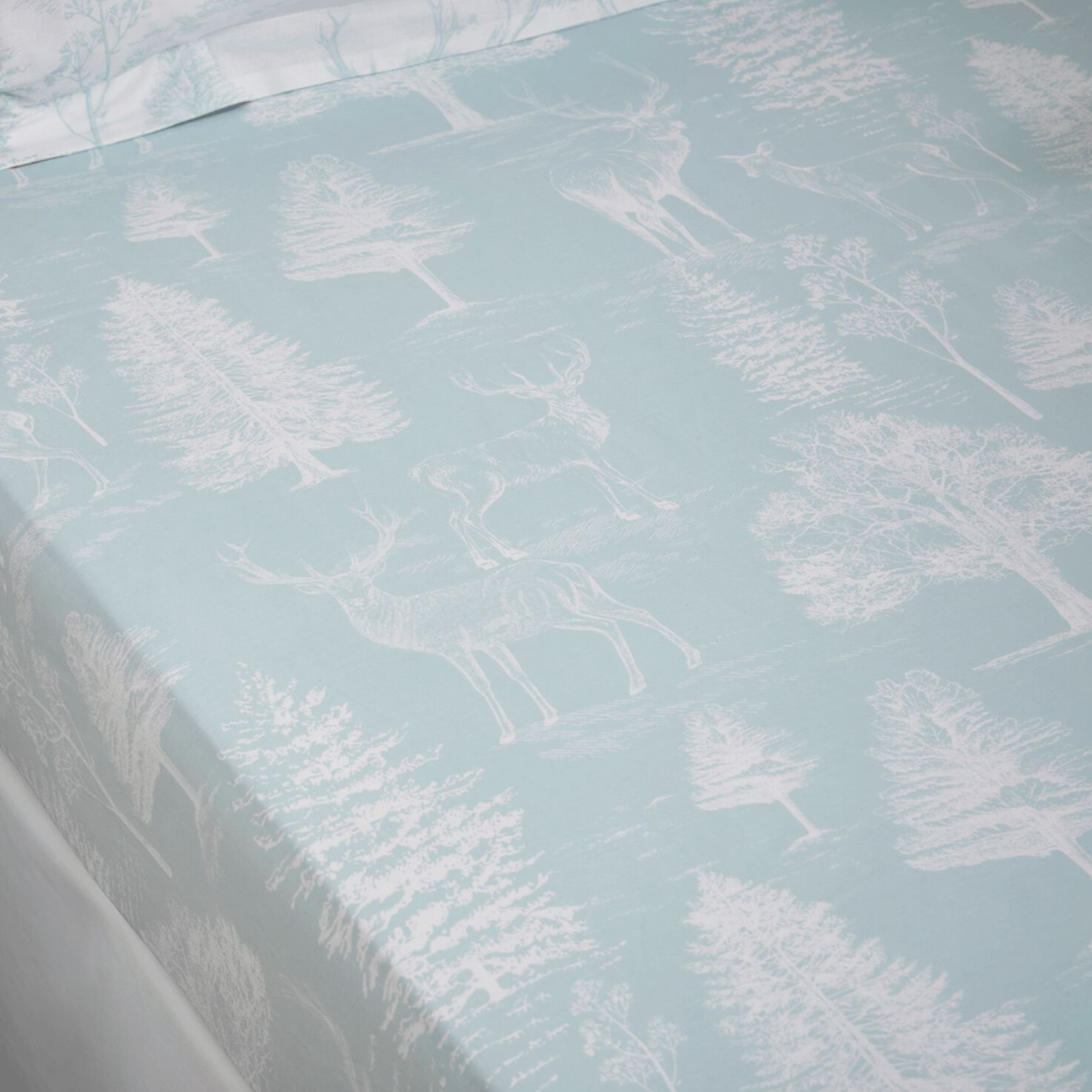 Stag Toile Fitted Sheet